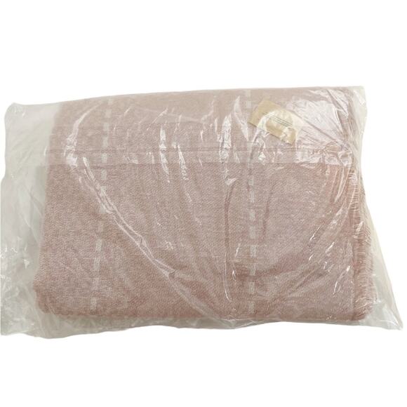 Gentle Fawn Blush Pink & White Hermosa Fringed Reversible Wrap, Size M/L - Picture 8 of 9